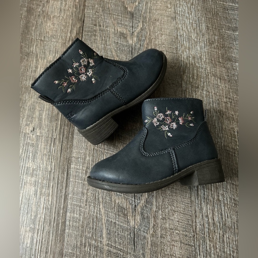 Oshkosh Toddler Girls Boots size 5